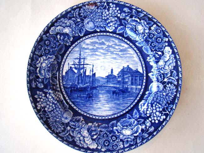 A Faneuil Hall, Boston souvenir plate made circa 1920 — image 2